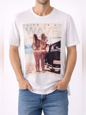 Bershka Graphic T-Shirt Men’s Large White “Life Is a Wave Catch It” Beach Print